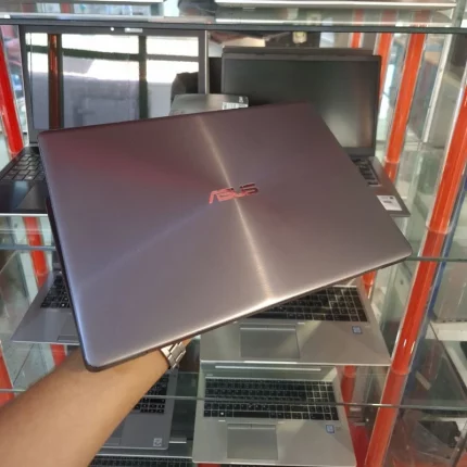 Laptop Asus UX331UA Occasion 13.3 i5 8e 8Go 256Go 01