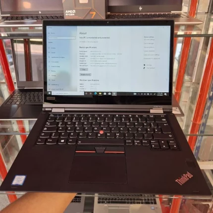 Laptop Lenovo Yoga X380 Occasion 13.3 Tactile 8Go 256Go 02