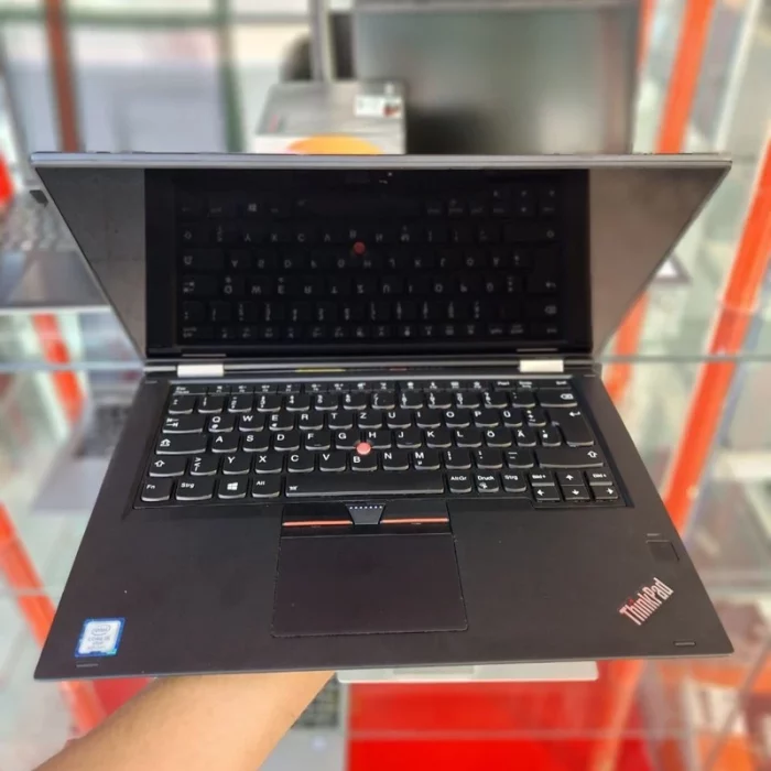 Laptop Lenovo Yoga X380 Occasion 13.3 Tactile 8Go 256Go 05
